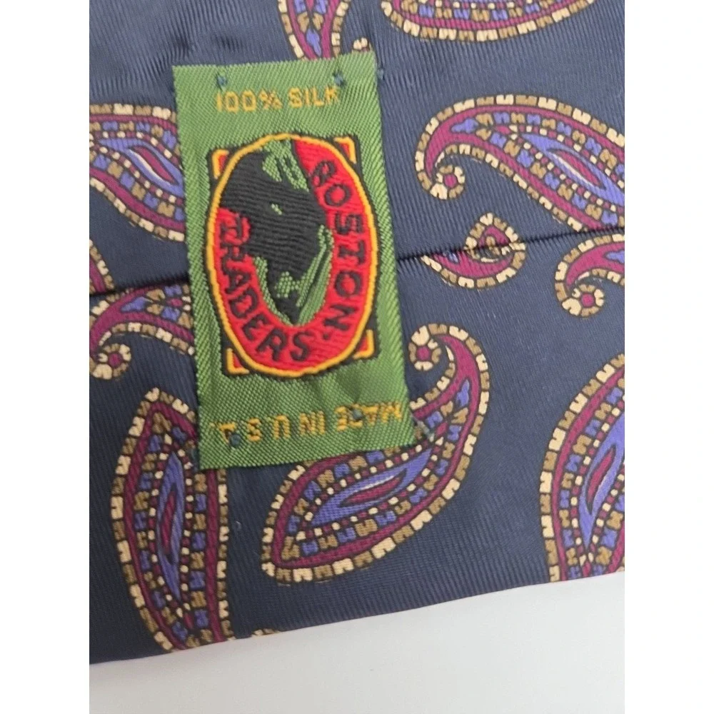 Boston Trader's‎ 100% Silk Paisley Print Tie - made in USA